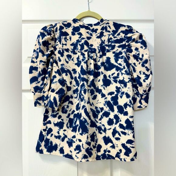 NWT Express Blue Cream Short Puff Sleeve Button Down Shirt Blouse Sz XS - Picture 4 of 7